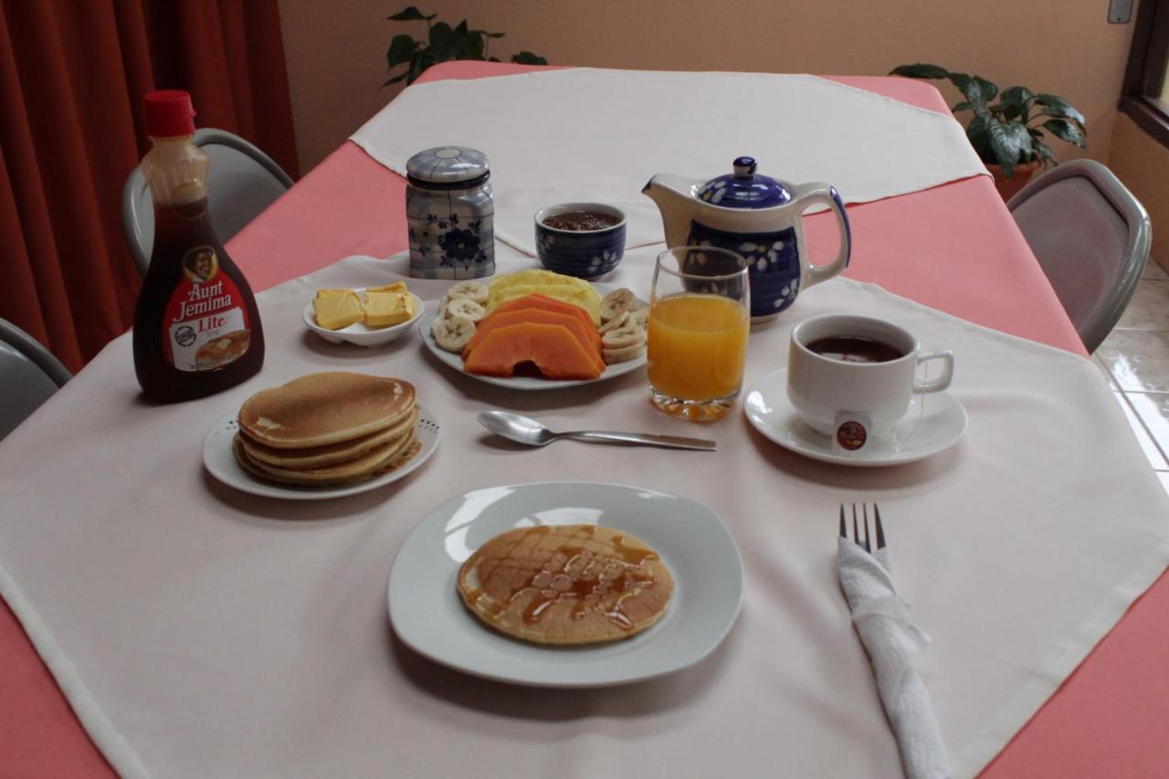 Hotel La Puesta Del Sol B&B Monteverde Екстер'єр фото